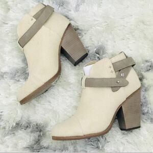 NIB Rag and Bone Ivory Canvass